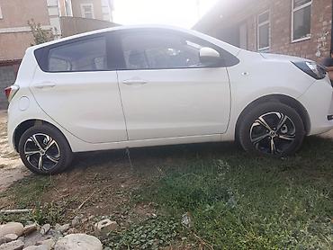 tesla y 2023: Changan Benni: 2024 г., Электромобиль, Хэтчбэк — 3