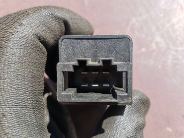 Auto delovi: Relej maglenki Lada 21213,21214 Niva, Lada 112 br.2. Polovnano — 9