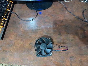 Другие комплектующие: Комплект компьютерных комплектующих: - блок питания Delux на 300 ватт — 3