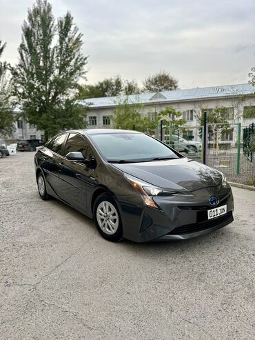 стекло на рекс: Toyota Prius: 2017 г., 1.8 л, Вариатор, Гибрид, Седан