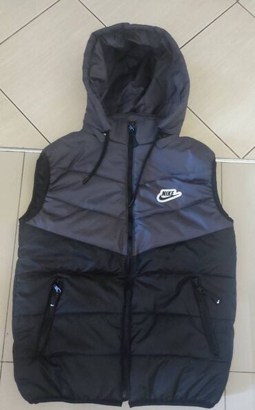 NIKE DEČIJI PRSLUK NOVO NOVO VELIČINE 6 8 10 12 141 16 KAPULJAČA SE