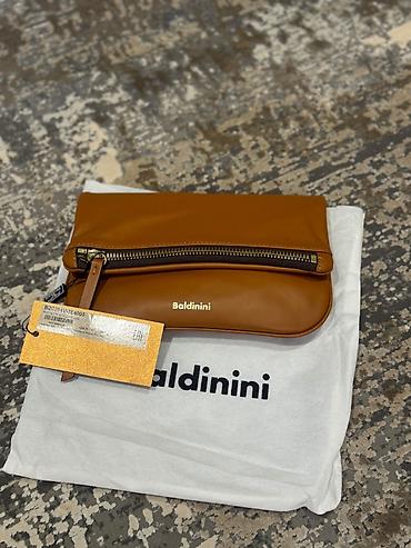 Baldinini yeni çanta zehmet olmasa zeng etmeyin whatsappa yazin lalafo.az -da Baldinini yeni çanta zehmet olmasa zeng etmeyin whatsappa yazin