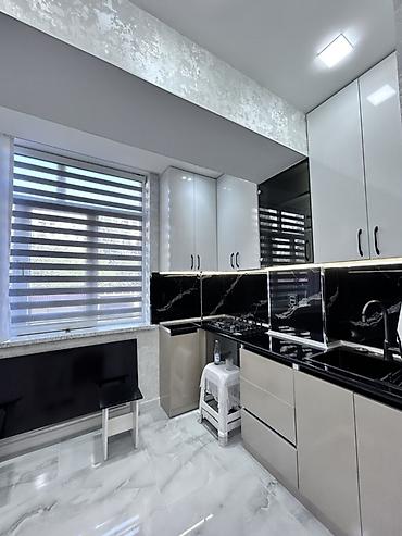 1 ci mikrorayon satilan evler: 2 otaqlı, Yeni tikili, 63 kv. m — 6