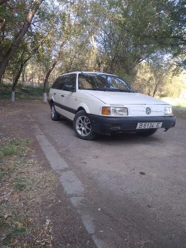 задний рычаг: Volkswagen Passat Variant: 1991 г., 1.8 л, Механика, Бензин, Минивэн