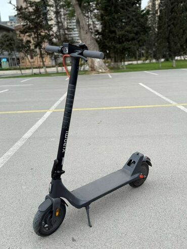 qaçış aparatı 2ci el: Xiaomi elektrik skuter - Şəhər içi rahat və səmərəli hərəkət üçün at lalafo.az qaçış aparatı 2ci el: Xiaomi elektrik skuter - Şəhər içi rahat və səmərəli hərəkət üçün