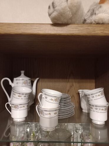 кухонный набор посуды: Чайный сервиз на 6 персон