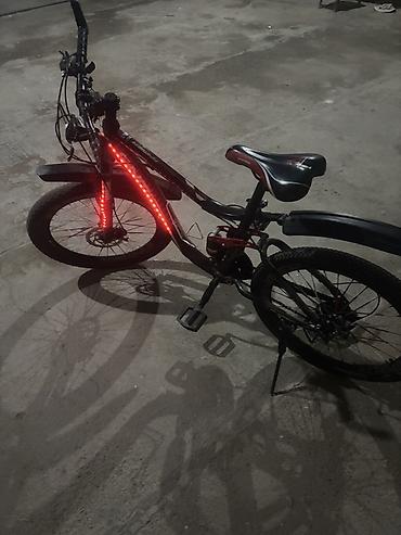 velosiped 32: Dağ/şosse tipli universal velosiped - Ölçü: təxminən 24" təkərlər — 2