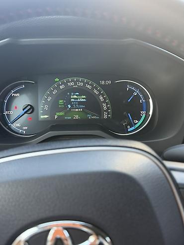 200: Toyota RAV4: 2022 г., 2.5 л, Автомат, Гибрид, Кроссовер — 2