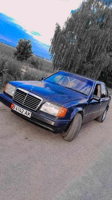 мерседес бенц: Mercedes-Benz CLK 320: 1994 г., 3.2 л, Механика, Бензин, Седан