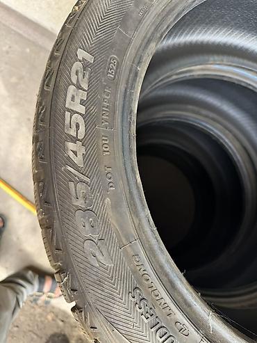 грузовые шины 8.25 r20: Шины 285 / 45 / R 21, Зима, Б/у, Комплект, Внедорожные (АТ/МТ), LINGLONG — 1