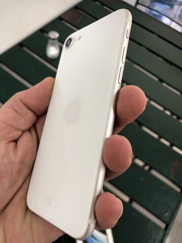 Apple iPhone: IPhone SE, 64 GB, Ağ, Barmaq izi, Face ID — 5