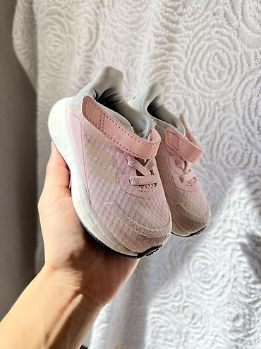 Детская обувь: Детская обувь, набор из 4 пар: 1) Кроссовки Adidas 19 размер — 5