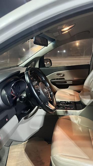 Kia: Kia Carnival: 2019 г., 2.2 л, Автомат, Дизель, Минивэн — 10