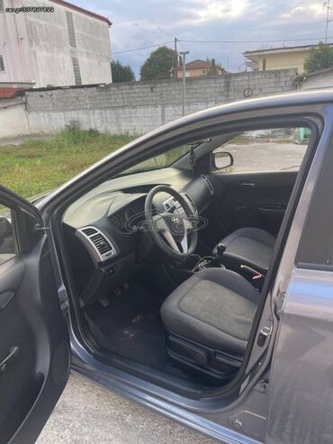 Hyundai: Hyundai i20: 1.3 l. | 2009 έ. Χάτσμπακ — 2
