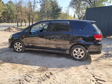 как можно купить машину в рассрочку: Toyota Ipsum: 2002 г., 2.4 л, Автомат, Минивэн