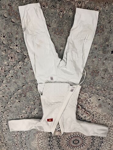 формы для леденцов на палочке: Кимоно Adidas 
Лицензия, 165см
Цена-4000 сом