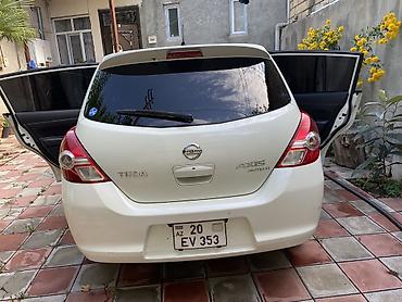 nissan tiida: Nissan Tiida: 1.5 l | 2011 il Hetçbek — 7