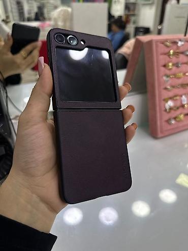 flip phone: Samsung Z Flip, 512 GB, rəng - Bənövşəyi, Barmaq izi — 1