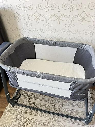 колёсики: Кроватка-колыбель для новорождённого Coolbaby, приставная к — 2