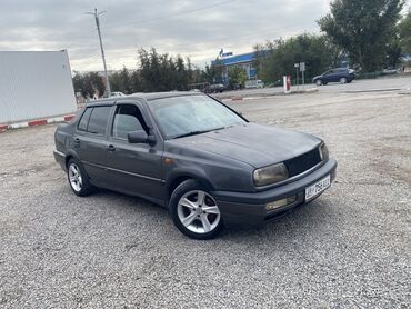 купить диск на 16: Volkswagen Vento: 1992 г., 1.8 л, Механика, Газ, Седан