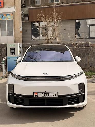 Lixiang: Lixiang L7: 2024 г., 1.5 л, Гибрид, Кроссовер — 1