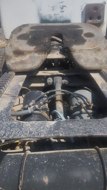 Шины: Продается фура на запчасти, двигатель cat3406EC15, КПП Эатон 13 — 7