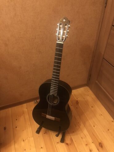 Синтезаторы: Классическая гитара, Yamaha