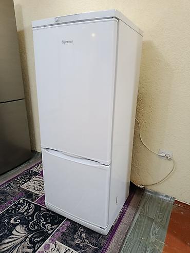 куплю холодильники: Холодильник Indesit, Б/у, Двухкамерный, De frost (капельный), 60 * 157 * 60 — 3