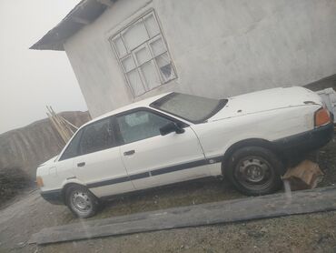 Audi: Audi 80: 1989 г., 1.8 л, Механика, Бензин, Седан