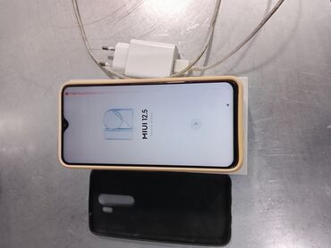 старые кнопочные телефоны: Xiaomi, Mi 8 Pro, Колдонулган, 64 ГБ, түсү - Боз, 2 SIM