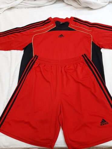 одежда для футбола: Форма для футбола, каратэ, а также форма сборной Кыргызстана. все