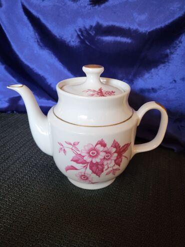 Čajnici: Bokal nov dowbisch ukrajinski porcelan 1960g +. Porcelanski — 1