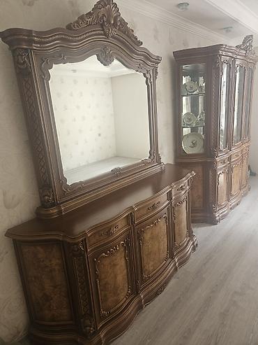boyuk mişkalar: Klassik üslubda qonaq otağı üçün mebel dəsti Tərkibi: - Böyük — 1