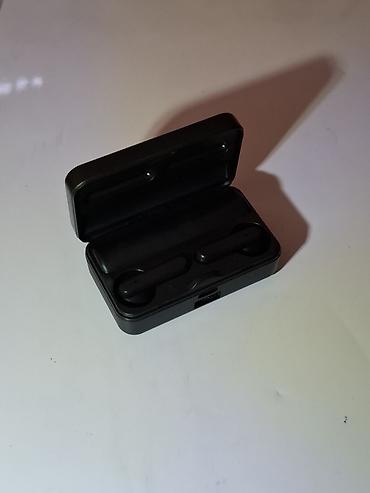iphone 12 pro max islenmis: S20 simsiz powerbank qulaqlıq 6000 mah batareyaya sahibdir . Çox — 4