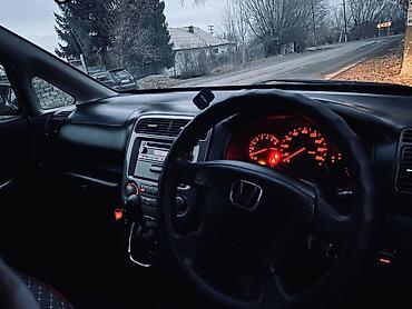 e60 m5: Honda Stream: 2002 г., 1.7 л, Автомат, Газ, Универсал — 4