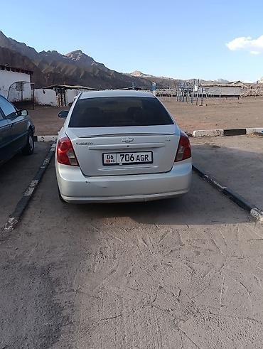 Chevrolet Lacetti: 2008 г., 1.4 л, Кол менен иштөөчү, Бензин, Седан — 6