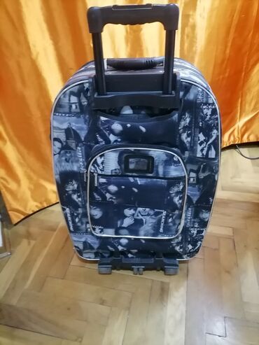 putna torba sa tockicima i ruckom: Large suitcase, color - Multicolored