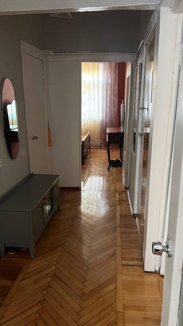 Uzunmüddətli kirayə mənzillər: Həzi aslanov metrosunu çıxışı,Grand marketin üstündə,9 mərtəbənin,6-cı — 14