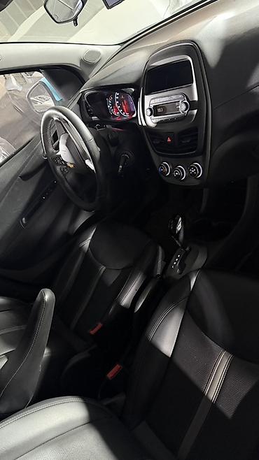 хэчбек: Chevrolet Spark: 2020 г., 1 л, Автомат, Бензин, Хэтчбэк — 5