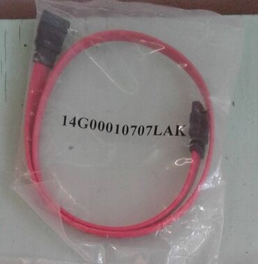 Digər ehtiyat hissələri: Masaüstü kompüter üçün "Sata" kabelləri satılır. Biri 5 manat — 4