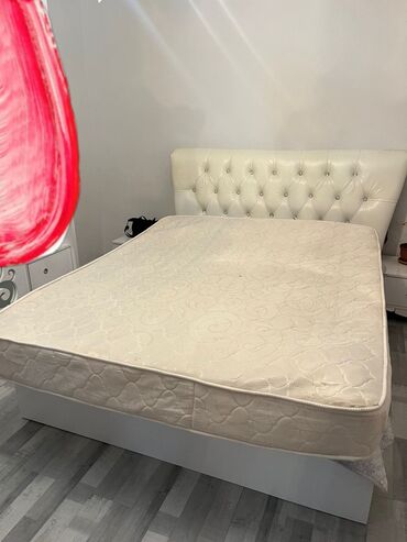lalafo matraslar: Matras 160/200 qalin hundur matrasdir eziyi batigi yoxdur. Qiymet 45