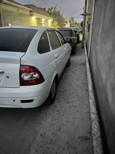 VAZ (LADA): VAZ (LADA) Priora: 1.6 l | 2012 il 268706 km Sedan — 11