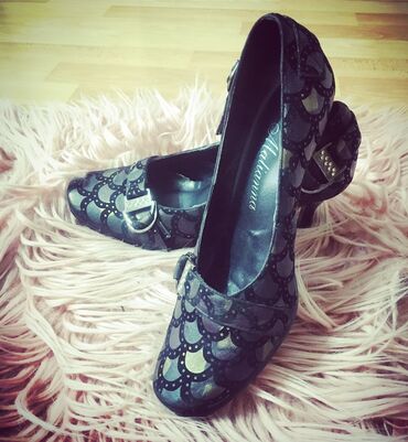 Tuflilər: Tuflilər, Ölçü: 36, rəng - Qara, İşlənmiş — 6