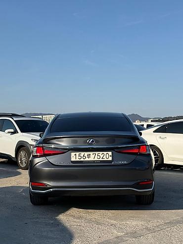 Lexus: Lexus ES: 2021 г., 2.5 л, Автомат, Гибрид, Седан — 2