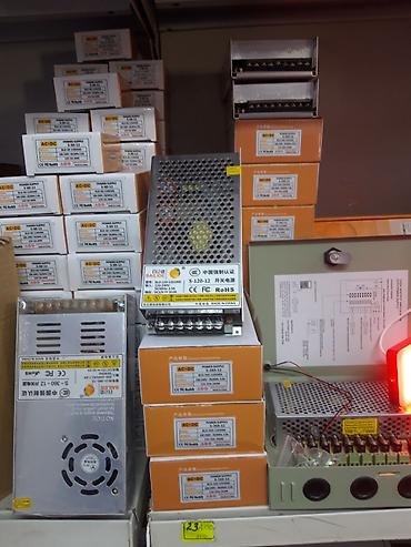 Блоки питания 12v AC-DC для светодиодного оборудования, камеры at lalafo.kg Блоки питания 12v AC-DC для светодиодного оборудования, камеры