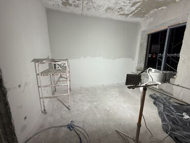 Штукатурка, шпаклевка: Штукатурка стен, Штукатурка потолков, Шпаклевка стен | Акриловая вода эмульсия, Арт бетон Больше 6 лет опыта — 30