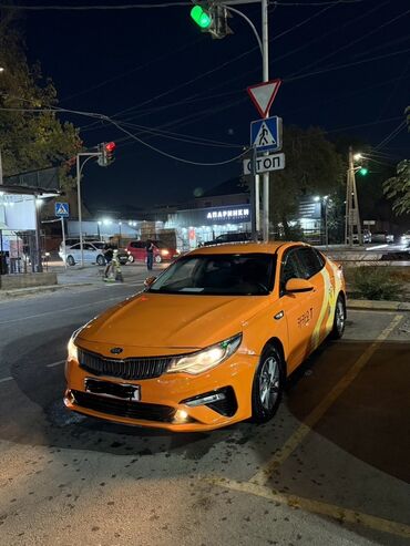 рассрочка продаю: Kia K5: 2019 г., Седан