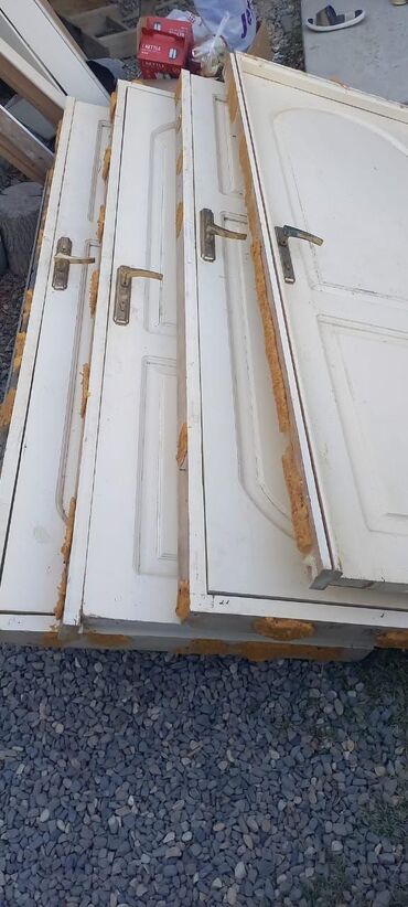 Digər tikinti materialları: İşlənmiş Otaq qapısı Şəbəkə ilə, Zəmanətsiz, Ünvandan götürmə