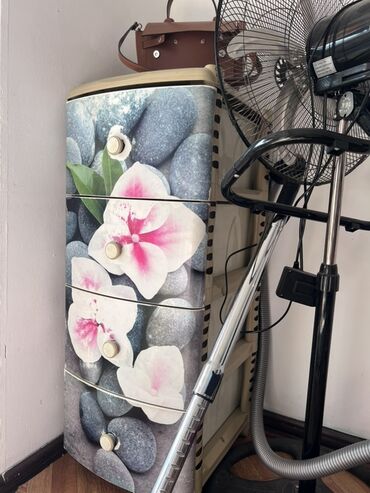 крават для девочек: Кийим үчүн комод, Колдонулган, Күзгүсүз, Желим, түсү - Боз, Өзү алып кетүү, Акылуу жеткирүү