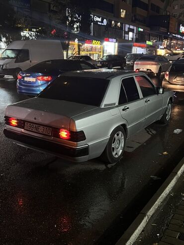 yeşqa mersedes: İlkin ödəniş 1.110 AZN Mercedes-Benz 190 (W201) sedan - Korpus: 4